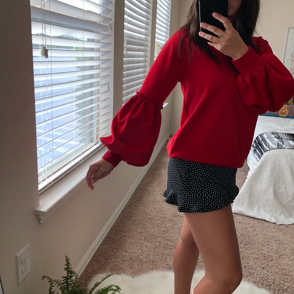 Puffy sleeve halogen shirt